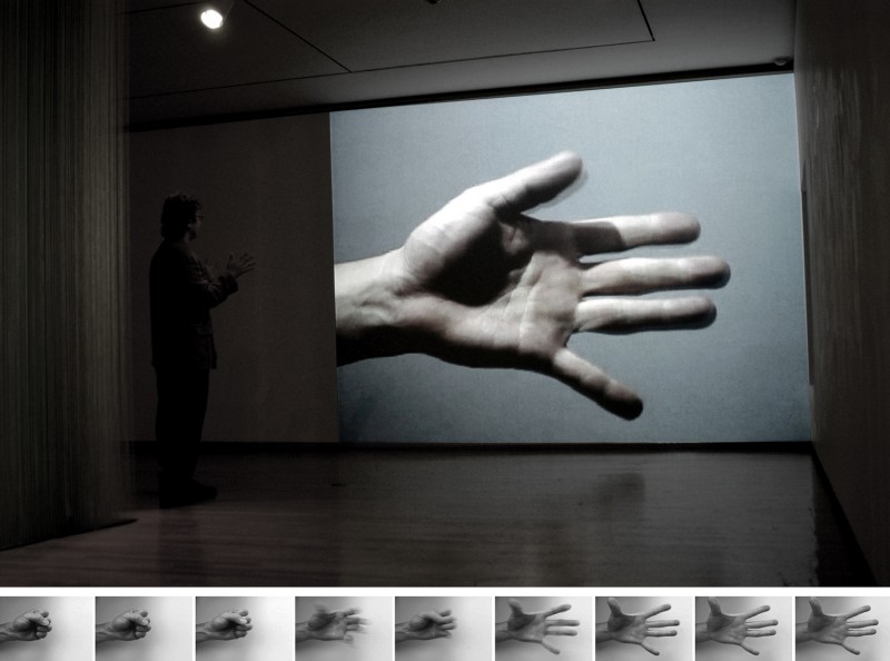 (4)Open me ! interactive video installation 2001